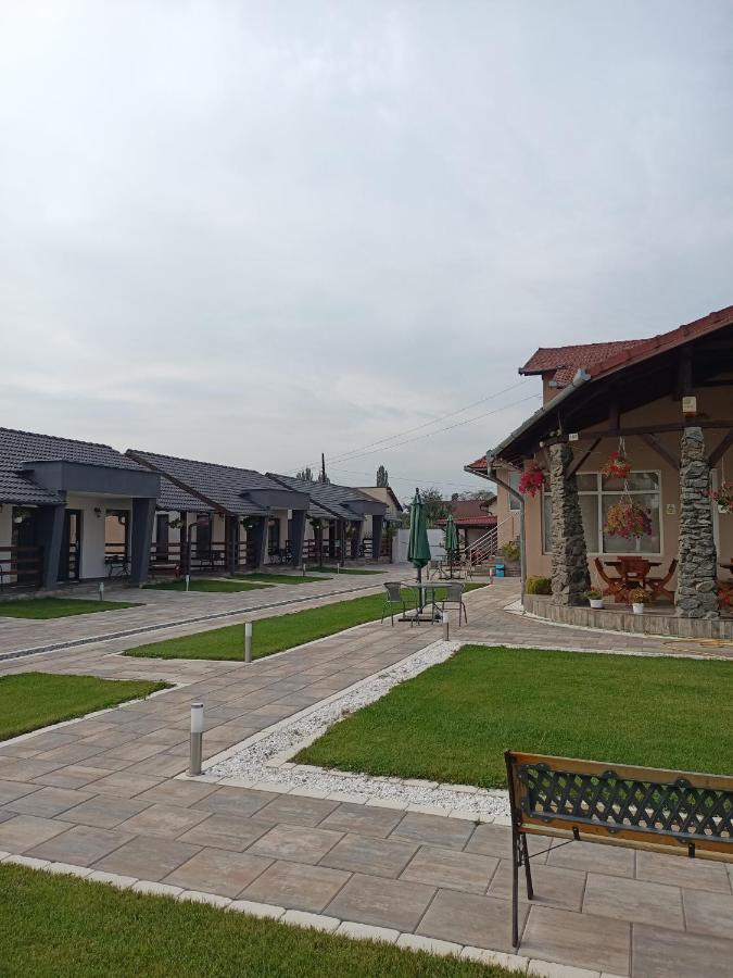 Vila Ge เซเบช ภายนอก รูปภาพ